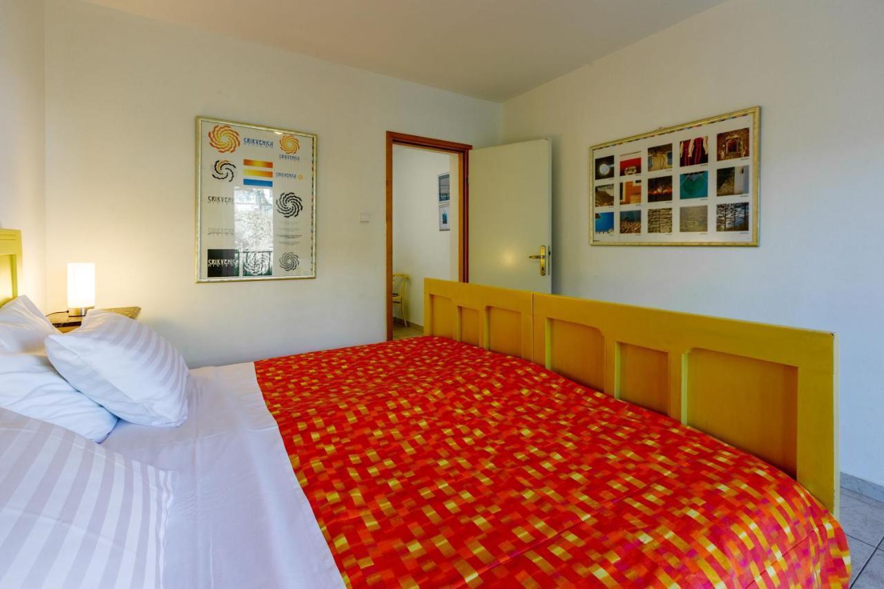 Apartments Loncaric Crikvenica Exteriör bild
